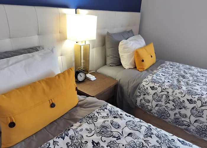 Xixi Cama فندق مبيت وإفطار Bombardeira