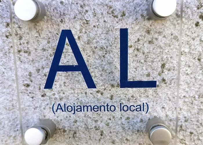 Xixi Cama فندق مبيت وإفطار Bombardeira